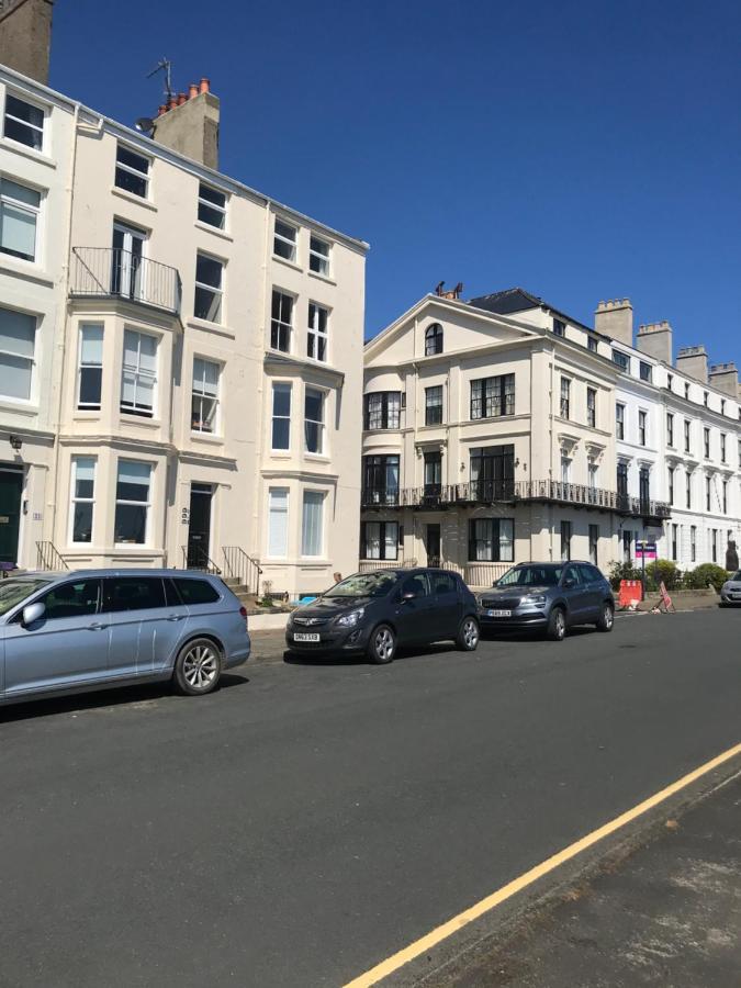 Rosie's On The Crescent Apartment *
