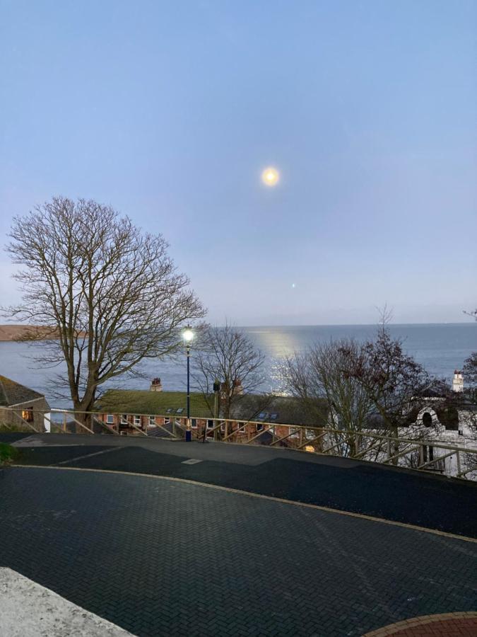 Rosie's On The Crescent Apartment Filey